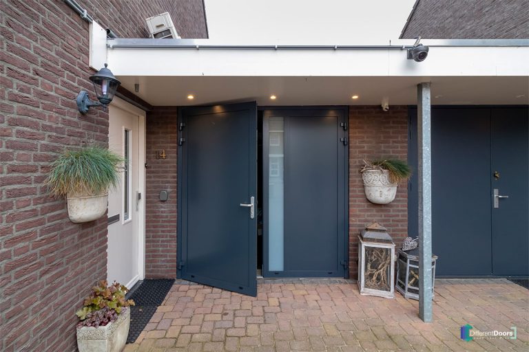 Openslaande garagedeur onderhoudsvrij