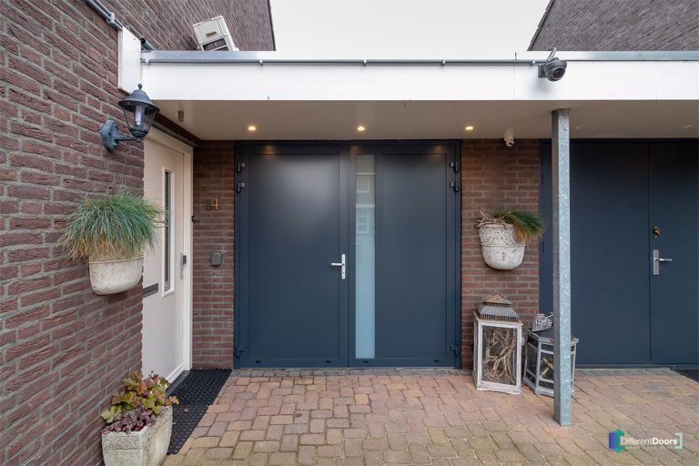 Openslaande garagedeur onderhoudsvrij