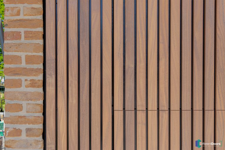 Garagedeur afrormosia hout