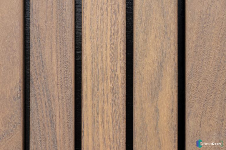 Afrormosia houten garagedeur