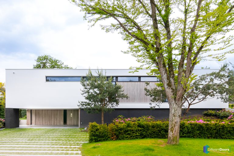 Luxe houten garagedeur