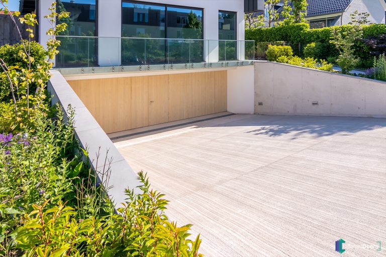 Houten garagedeur Accoya