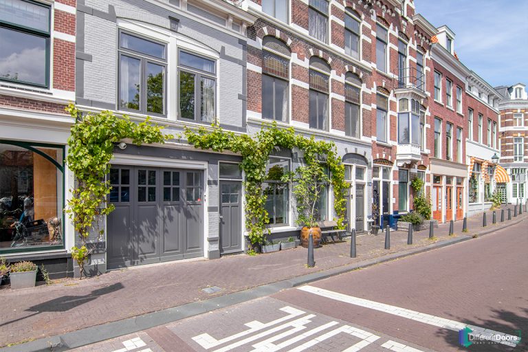 Zijwaartse garagedeur