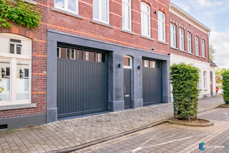 Garagedeur met glas