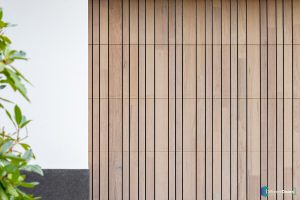 Houten sectionaaldeur verticaal