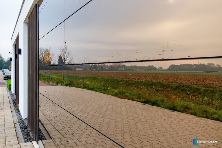 Garagedeur spiegelwand