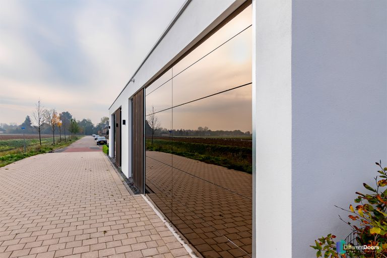 Garagedeur spiegelwand