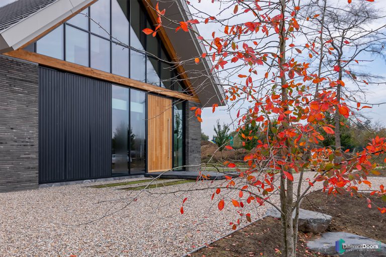 Houten taatsdeur als voordeur