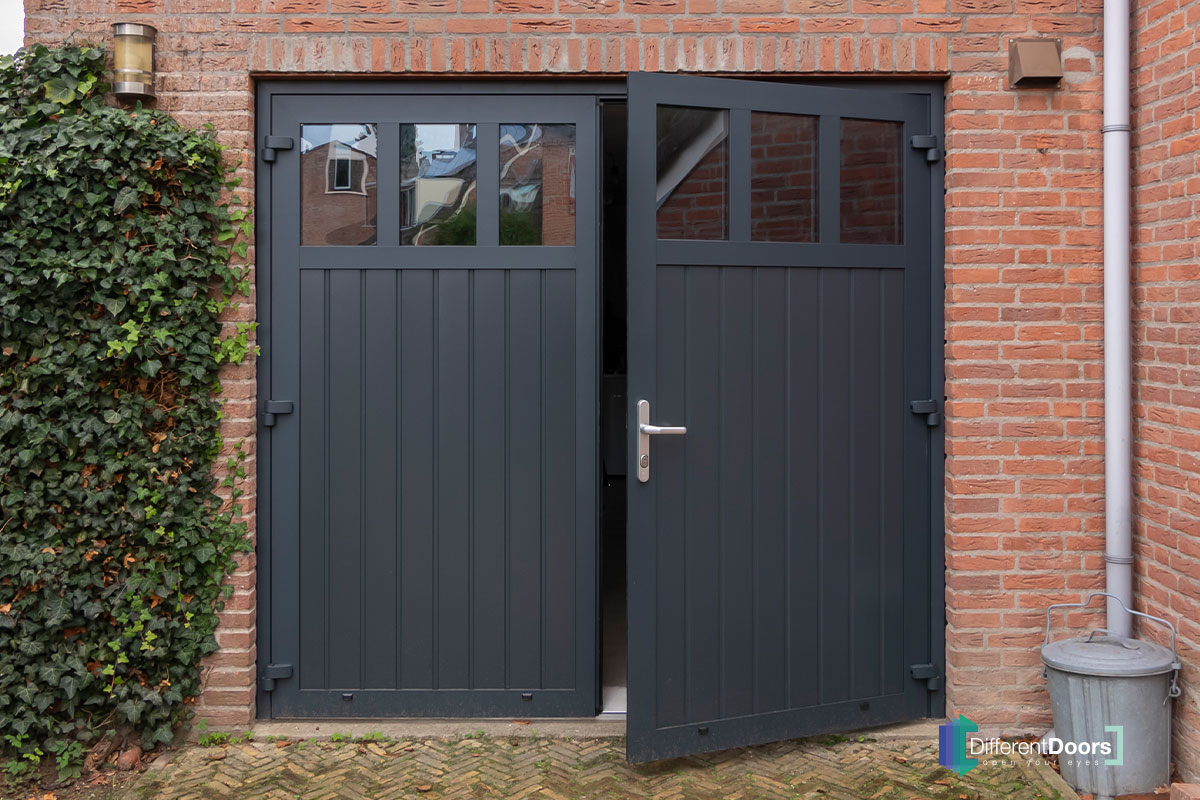 openslaande garagedeur smal verticaal met glas different doors openslaande garagedeur ramen