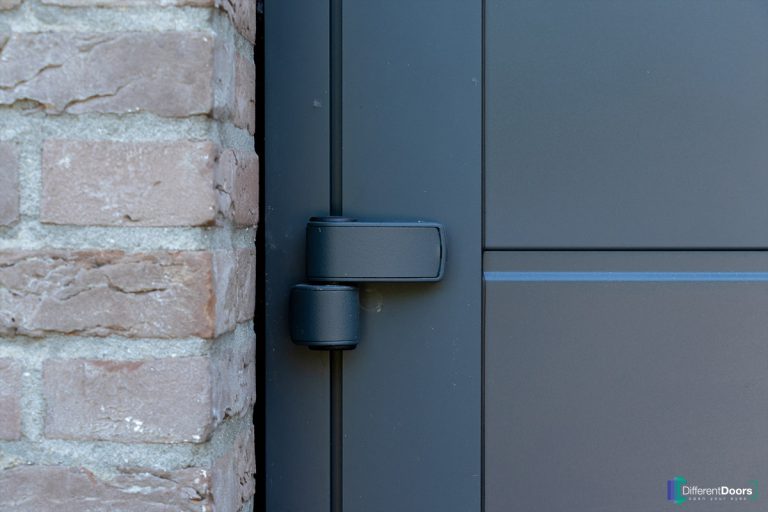 Openslaande garagedeur antracietgrijs