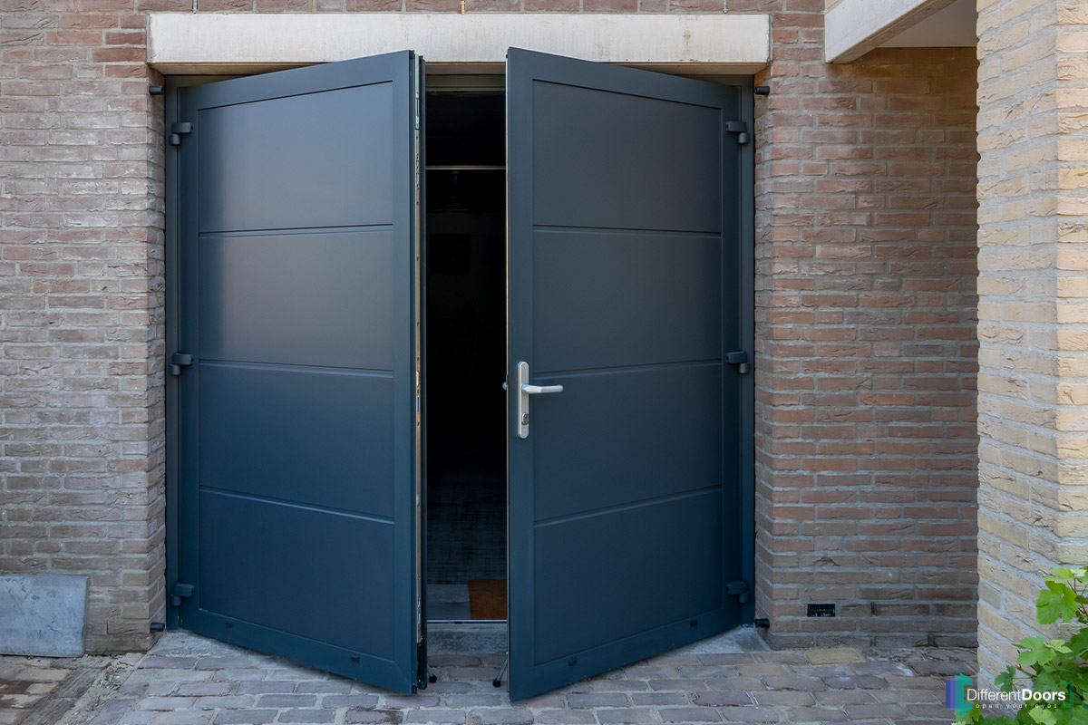 dubbele-deur-garage Luxe openslaande garagedeuren