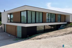 houten-garagedeur-en-gevelbekleding-taatsdeuren