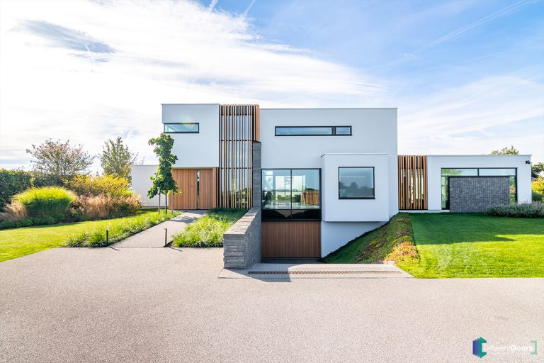 Luxe houten garagedeur