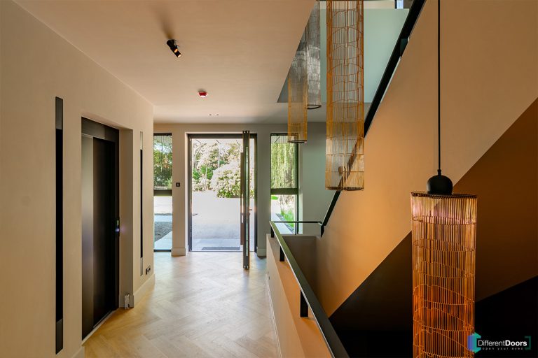 Houten taatsdeur als voordeur