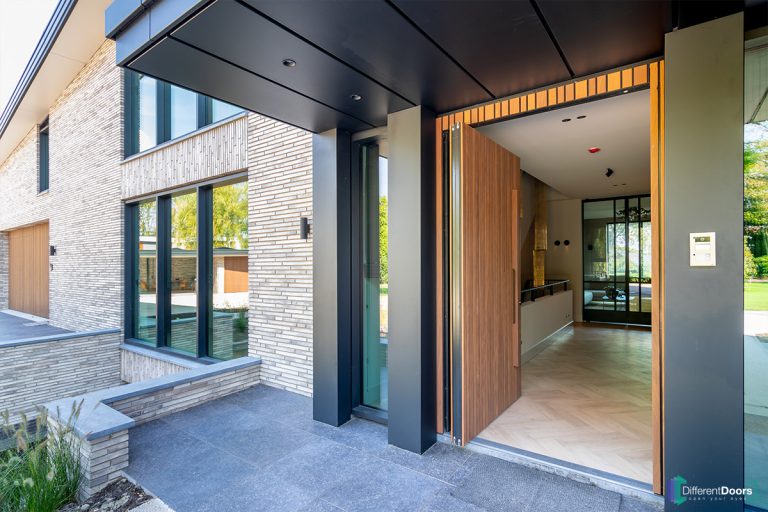 Taatsdeur als voordeur