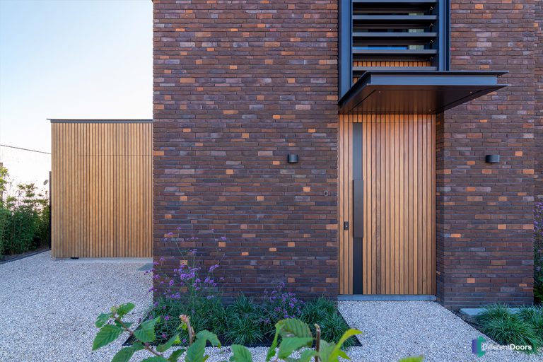 Houten taatsdeur als voordeur