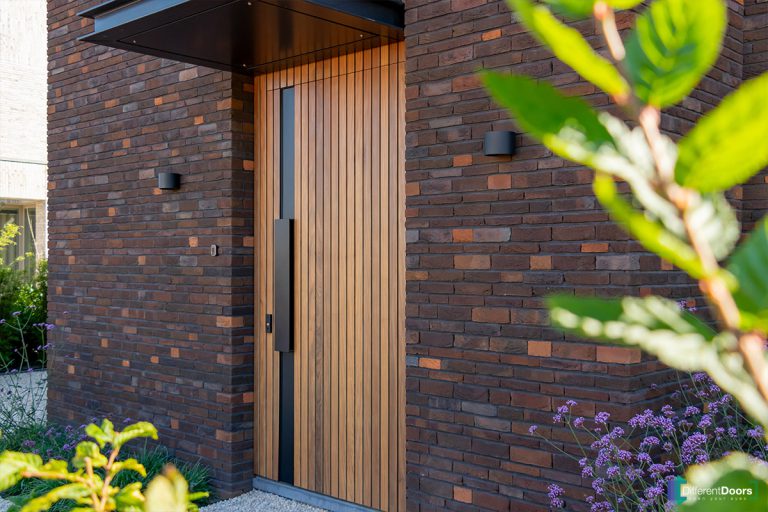 Houten taatsdeur als entree