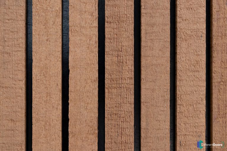 Houten garagedeur van Red Cedar