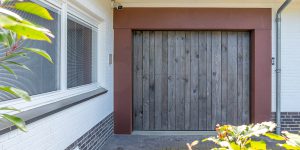 Garagedeur van Barnwood