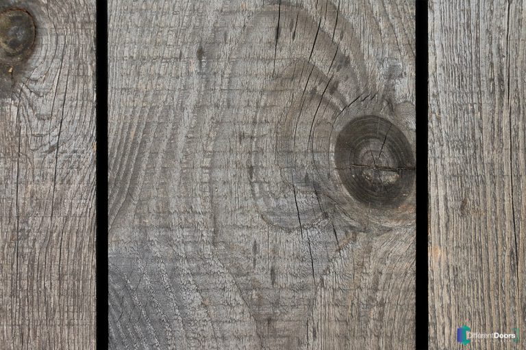 Houten garagedeur van Barnwood