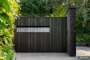 Shou Sugi Ban houten garagedeur