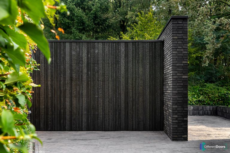 Shou Sugi Ban houten garagedeur