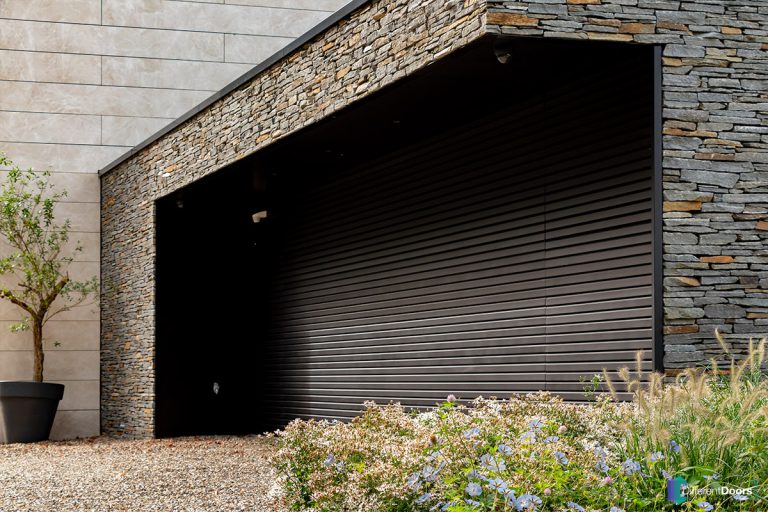 Garagedeur met mato profielen