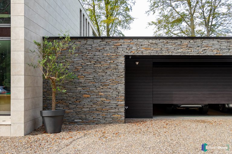 Garagedeur met mato profielen