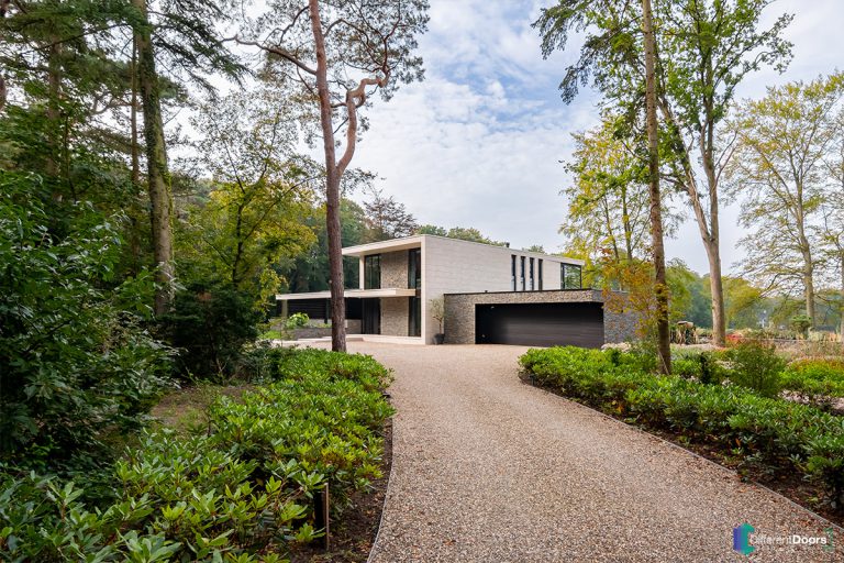 Garagedeur met mato profielen