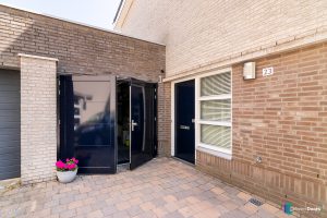 Houten openslaande garagedeur staalblauw