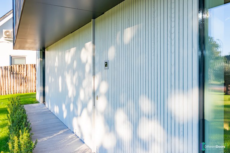 Houten taatsdeur als voordeur