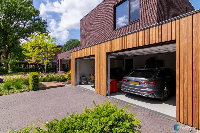 Houten sectionaaldeur