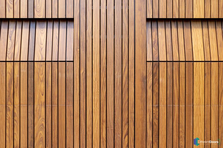 Houten garagedeur Afrormosia