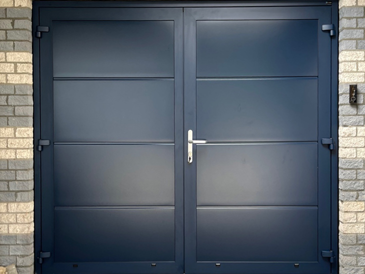 Openslaande garagedeur