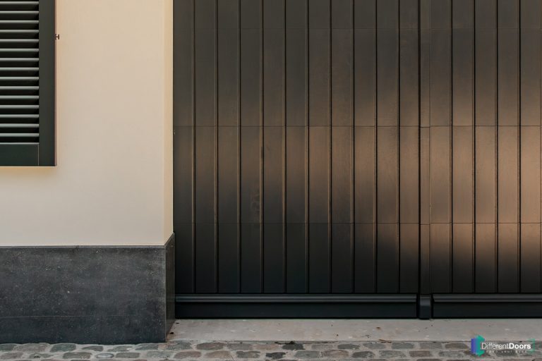 Houten garagedeur klassiek