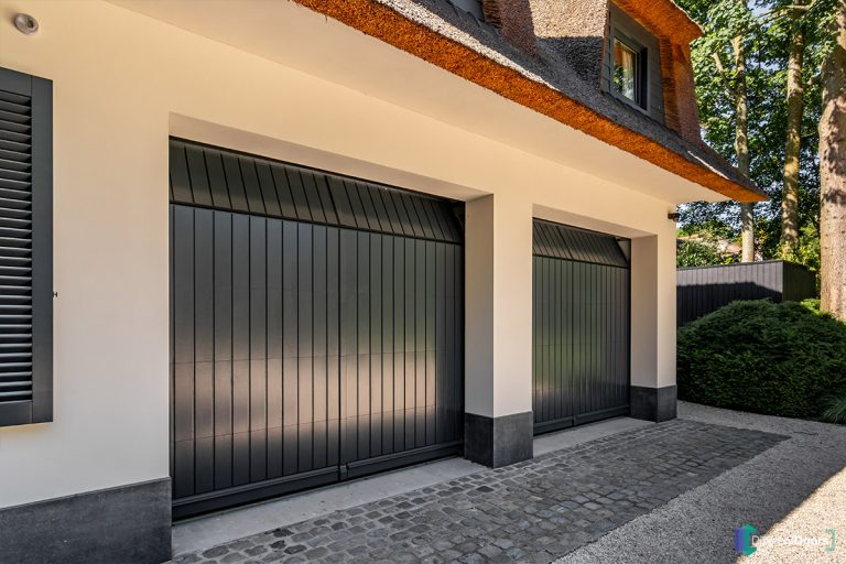 Elektrische garagedeur klassieke stijl
