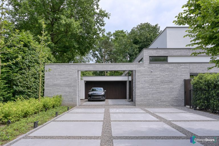 Houten garagedeur Bamboe