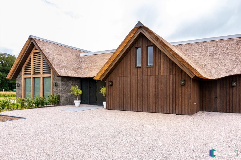 Onderhoudsvrije garagedeur met houtlook