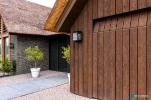 Onderhoudsvrije garagedeur met houtlook