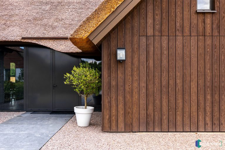 Onderhoudsvrije garagedeur met houtlook