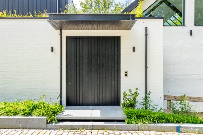 Houten pivoterende deur (taatsdeur)