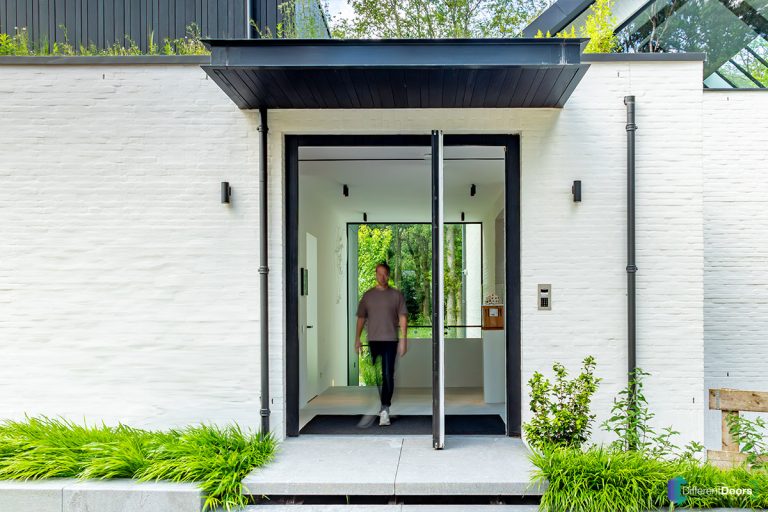 Houten taatsdeur als voordeur