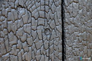 Shou sugi ban houten garagedeur