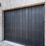 Shou sugi ban houten garagedeur