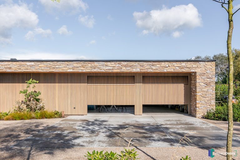 Houten garagedeuren afrormosia hout