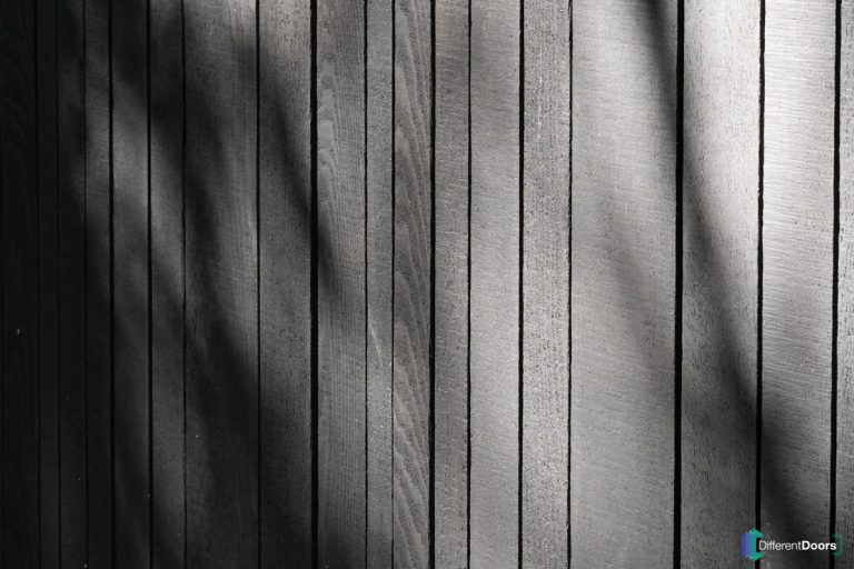 Houten sectionaaldeur red cedar